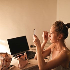 Blog Waarom dragen mensen make-up?