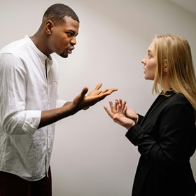Blog Narcisme bij vrouwen: een minder zichtbaar patroon