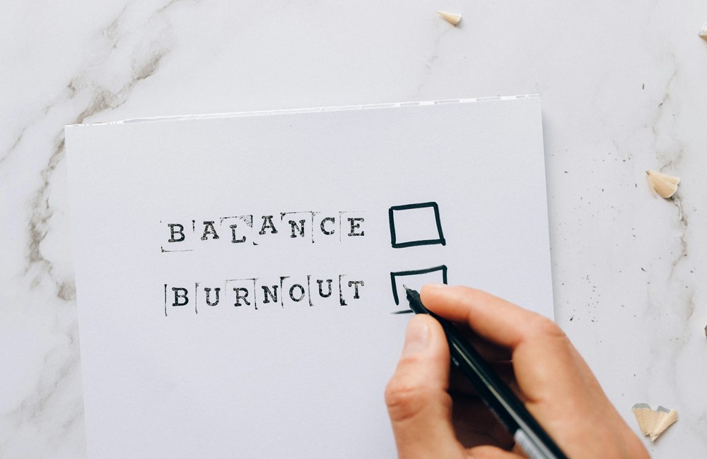 Sluimerende burn-out: waarom je je uitgeput voelt zonder te veel werkdruk