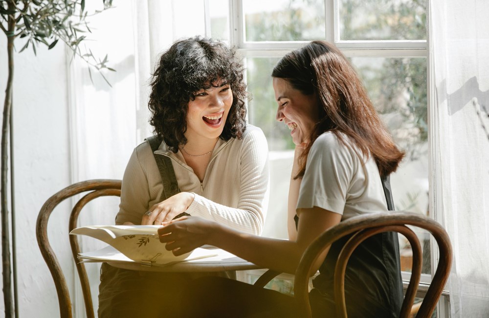 Hoe humor je kan helpen tijdens therapie